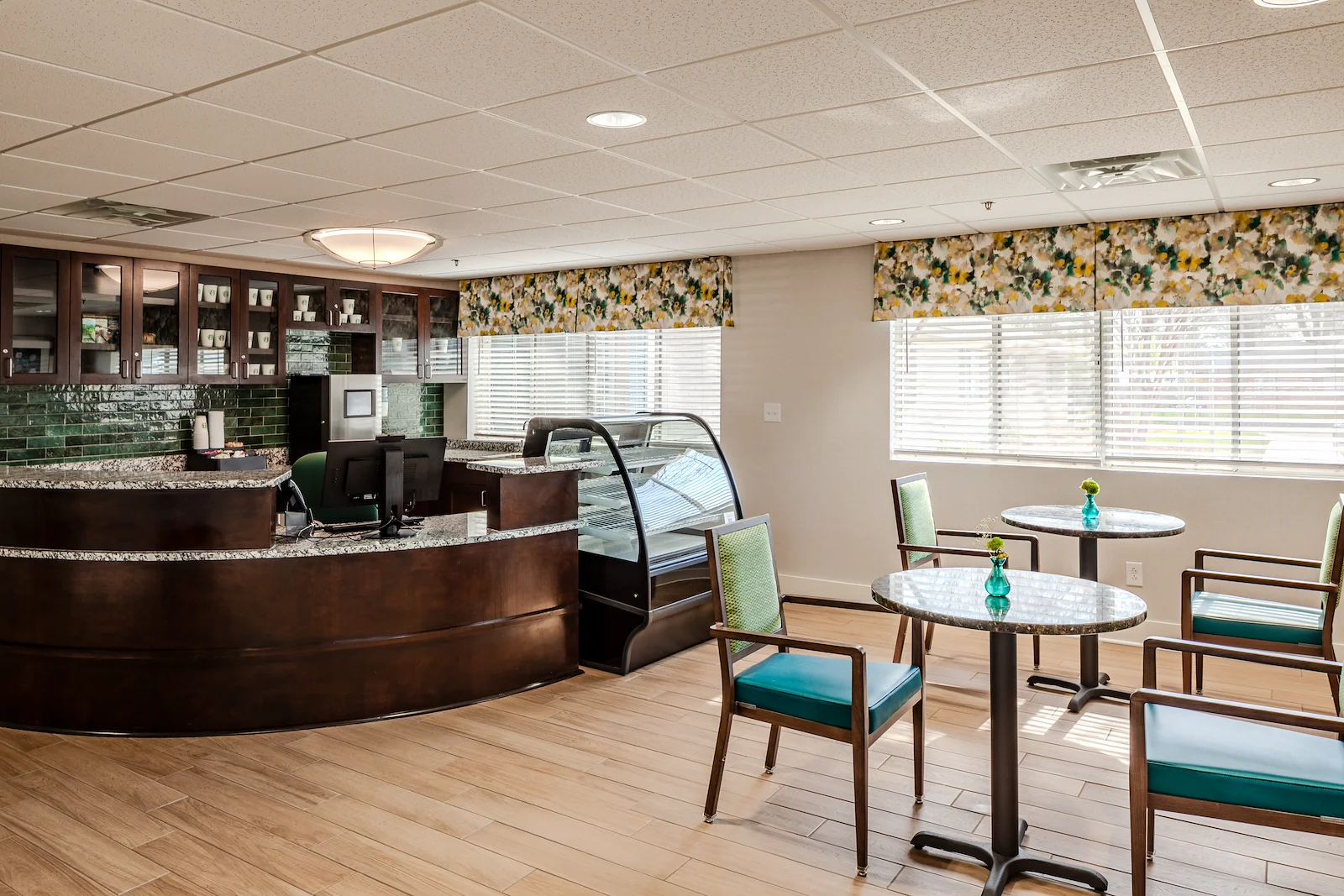 PruittHealth - Creekside Skilled Nursing & Rehabilitation Center Senior Care in  Augusta, Georgia dining area