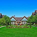 Image of Vi At The Glen (1)