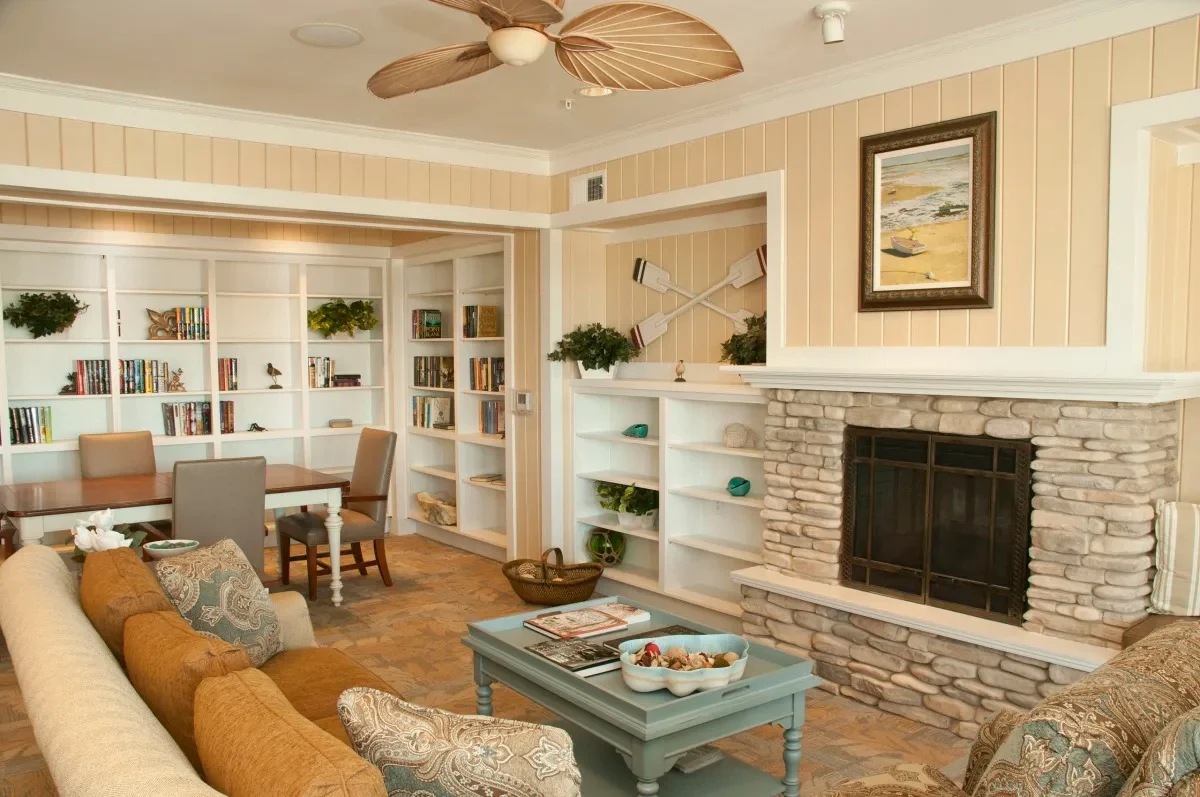 Image of Belle at Bay Colony (6)