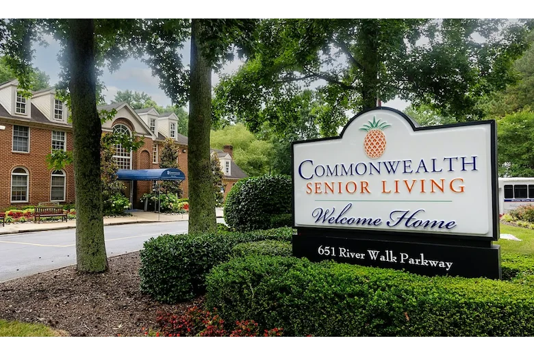 Image of Commonwealth Senior Living at Georgian Manor (1)