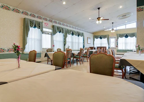 Hampton House Photo (3)