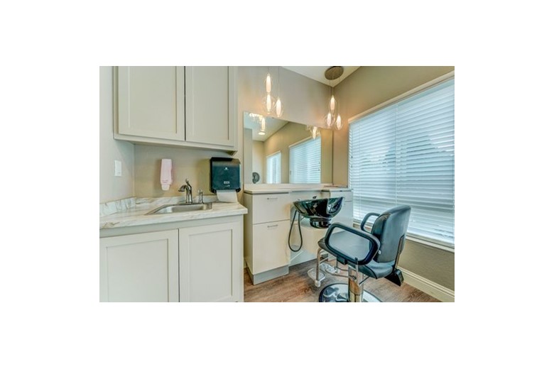 Image of Crescent Oaks Memory Care (8)