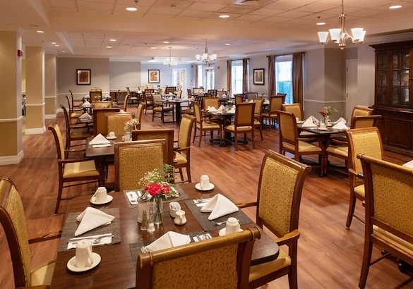 Charter Senior Living of Dedham in Dedham, MA, dining room