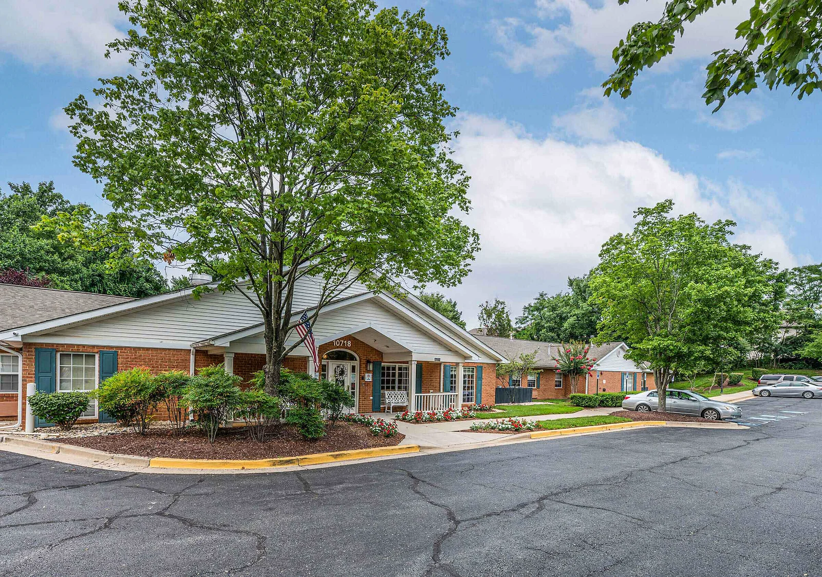 Image of Arden Courts of Potomac (1)