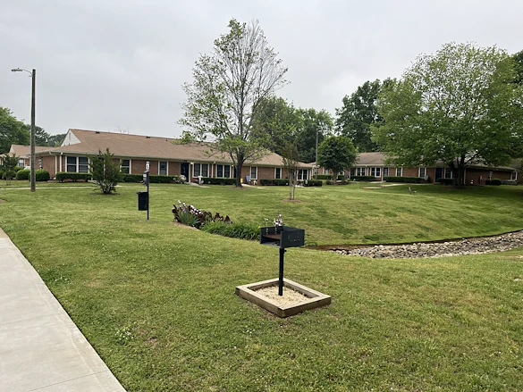 Image of Miller Oaks Apartments (4)