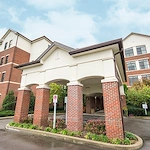 Brookdale Green Hills Cumberland senior living community offering assisted living, memory care, and respite care in Nashville, TN, front exterior and entrance