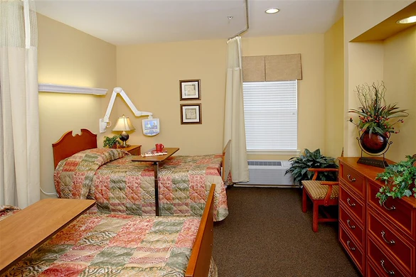 Image of Crestview Court (8)