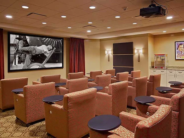 Image of Atria Glen Cove (7)