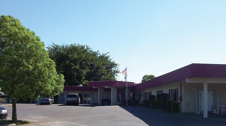 Image of San Luis Care Center (1)