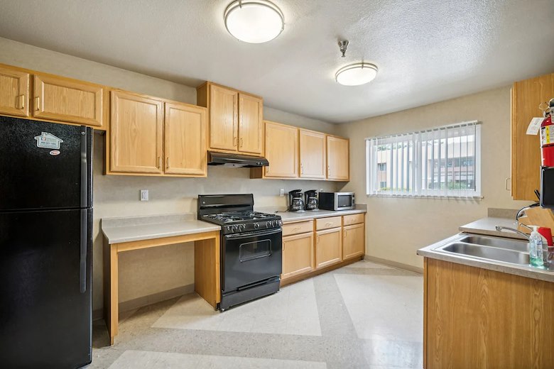 Image of Palm Springs Pointe (8)