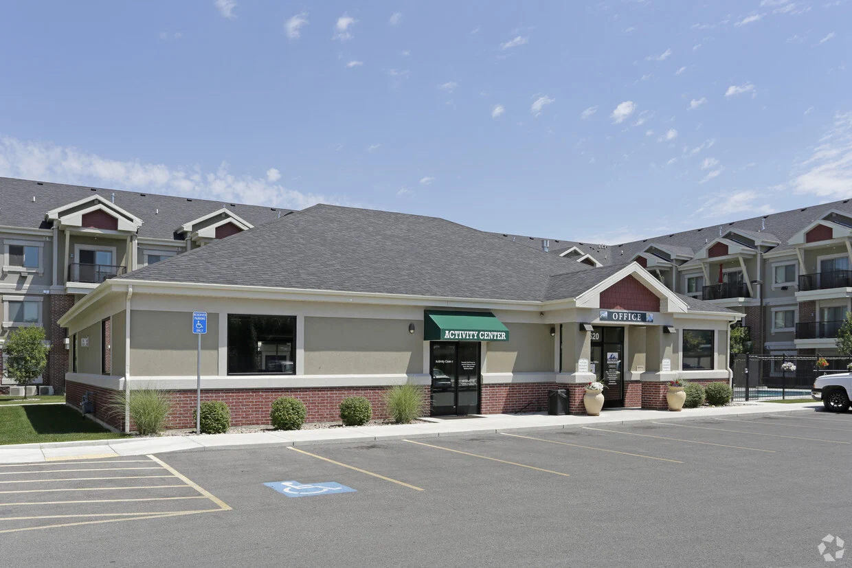 Image of Wasatch Pointe Apartments (1)