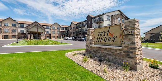 Noel Manor Retirement Living Verona, WI, exterior