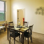 Image of Senior Suites Chicago Norwood Park (5)