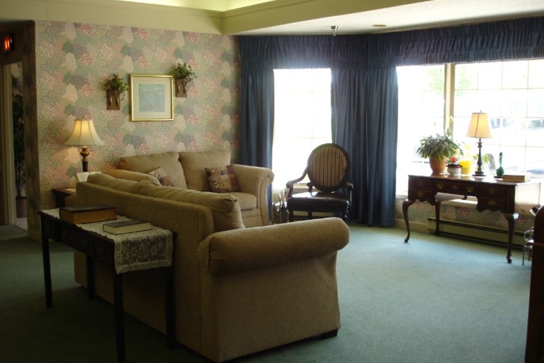 Image of Carriage Square - Assisted Living (4)