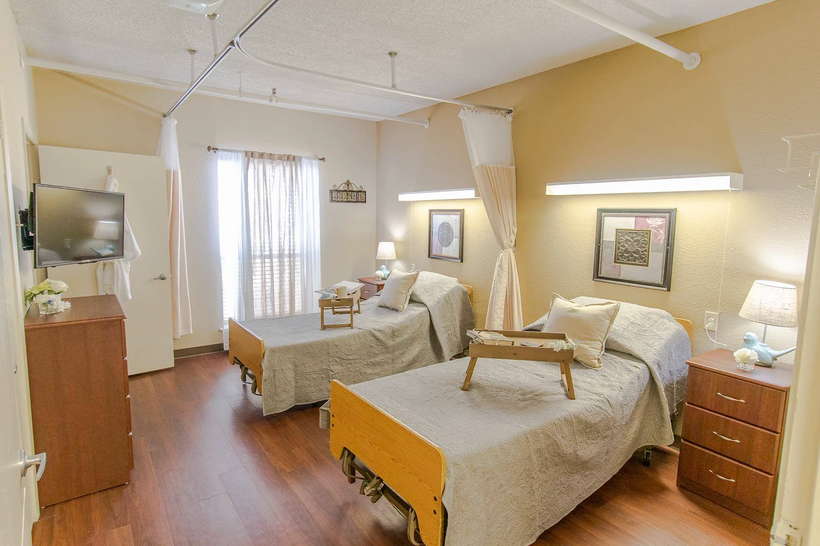 Image of Avir At Richland Hills (4)