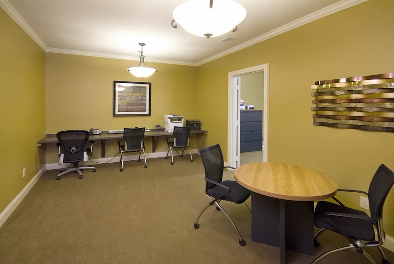 Image of Thornbury Pointe (6)