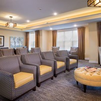 Brentwood senior living luxury amenities 