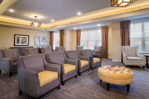 Brentwood senior living luxury amenities 