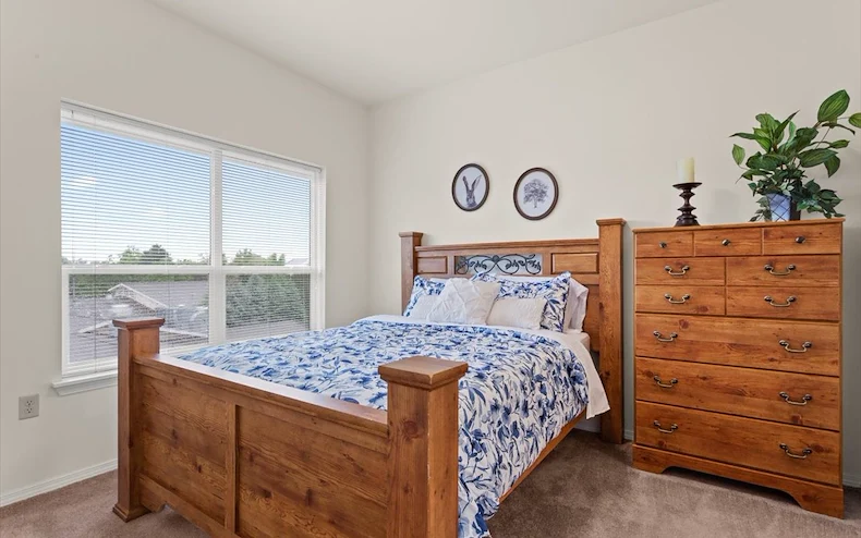 Image of Vineyard Park of South Hills (6)