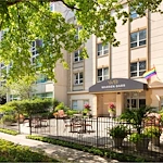 Image of Warren Barr Lincoln Park (1)