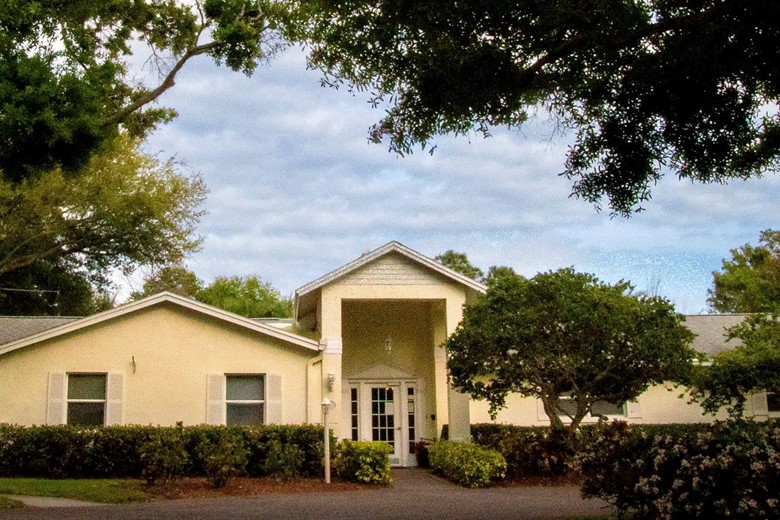 Image of Indian Oaks (5)