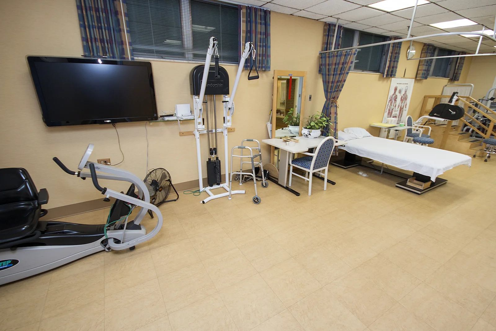 Image of Elmhurst Extended Care Center (5)