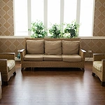 Churchill Place Senior Memory Care in Glen Ellyn, IL living room