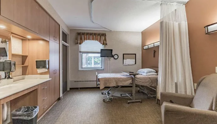 Image of Woodlake Care Center (6)