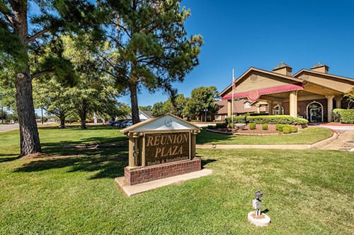 Image of Reunion Plaza Healthcare & Rehabilitation (1)
