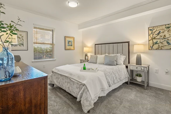 Cogir at The Narrows Bedroom