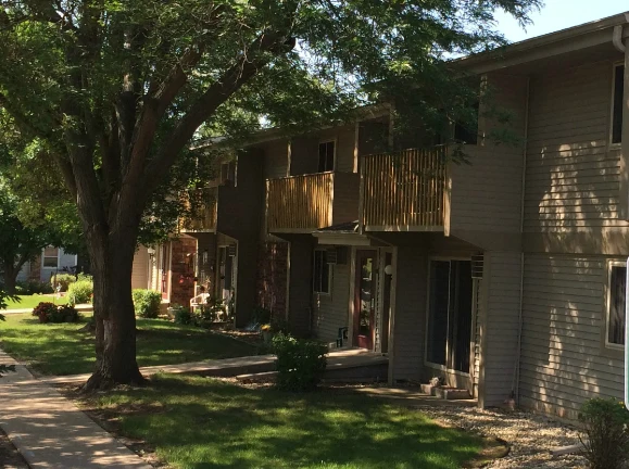 Image of Country Glenn Apartments (1)