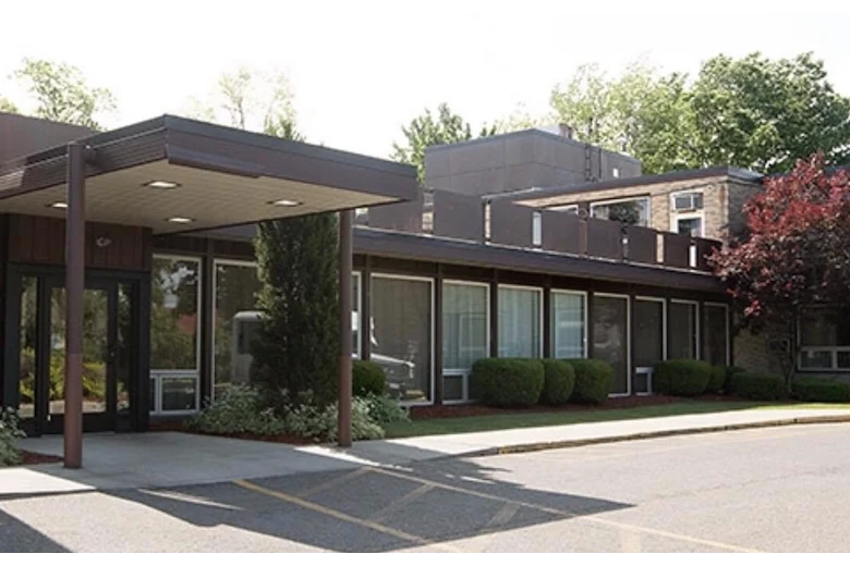 Image of Harvard Gardens Rehabiliation and Care Center (2)
