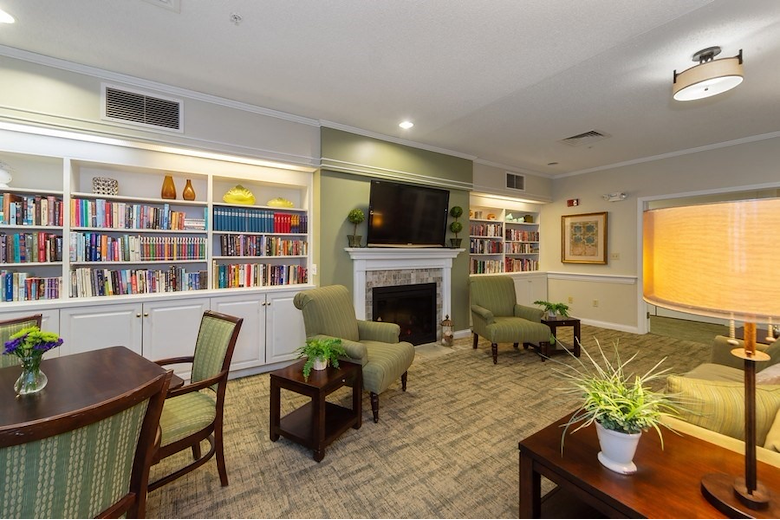 Image of Sycamore Manor (5)