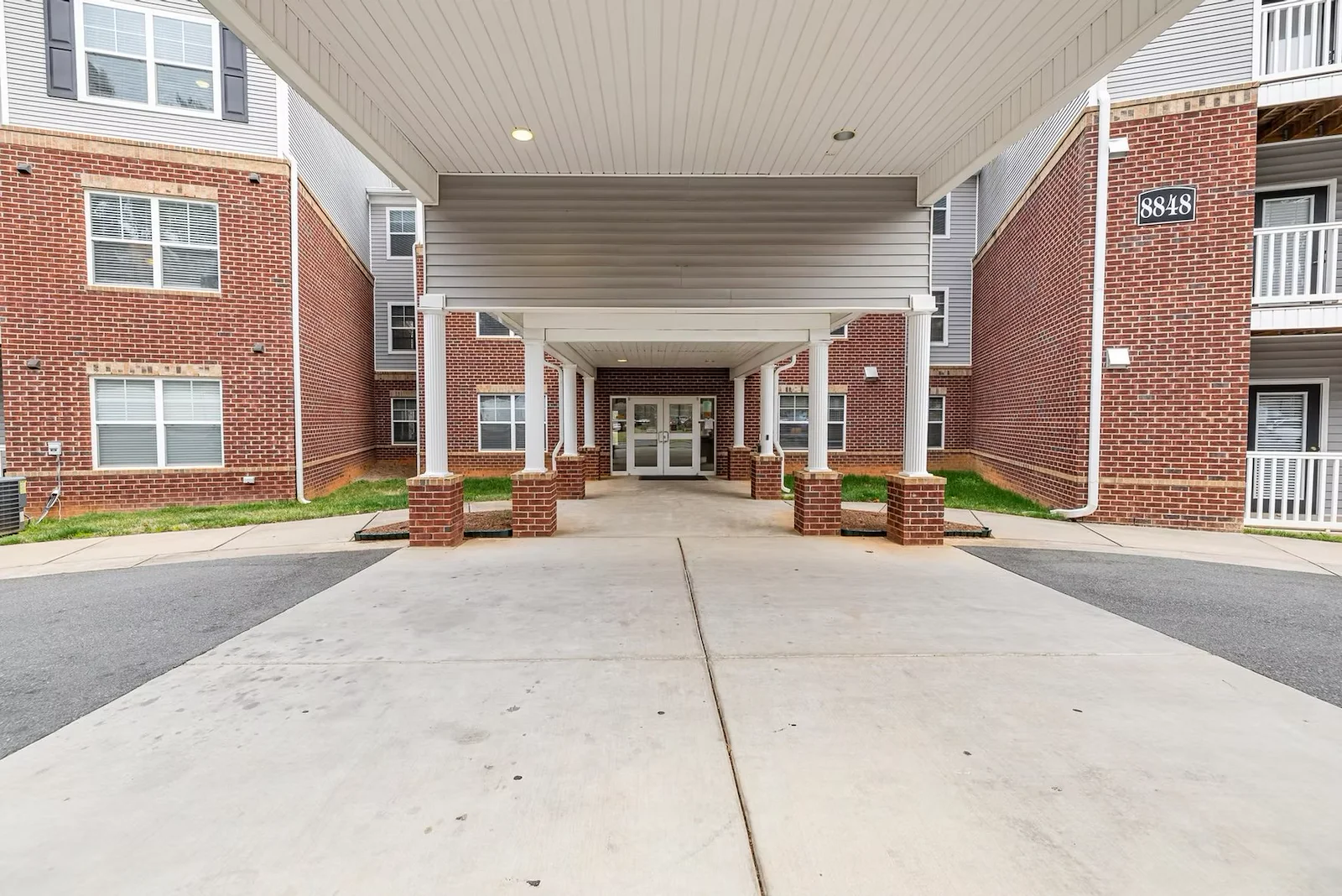 Image of Sardis Trace Senior Apartments (2)