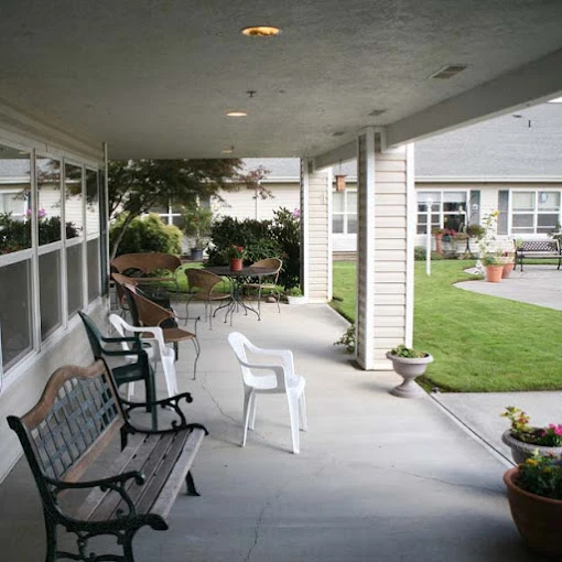 Image of The Iris by Bonvaneture (9)