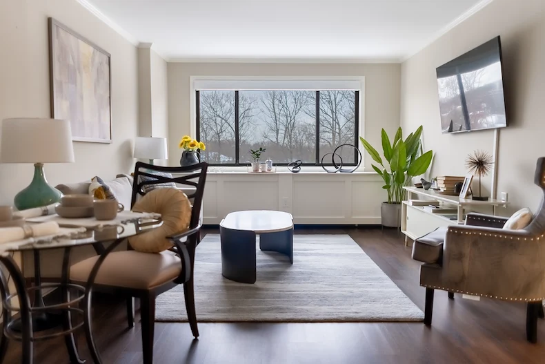 Image of The Virginian (8)