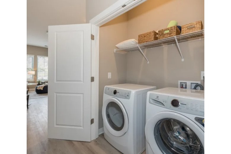 Image of Acclaim at Cary Pointe (2)