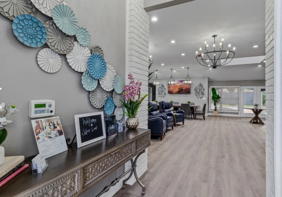 Image of Silver Leaf Hurst (6)