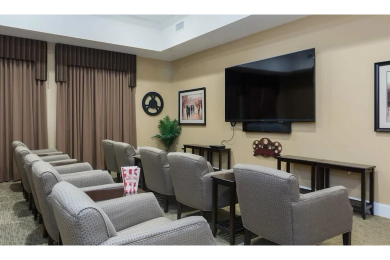Image of Lombard Place Senior Living (4)