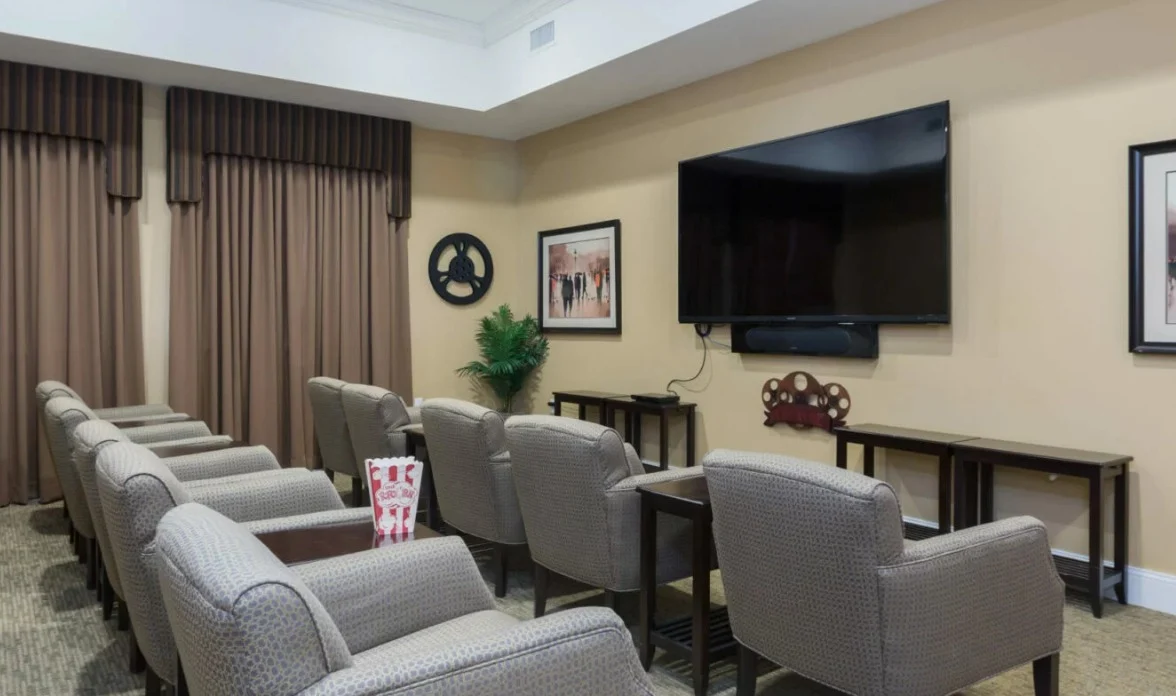 Image of Lombard Place Senior Living (4)