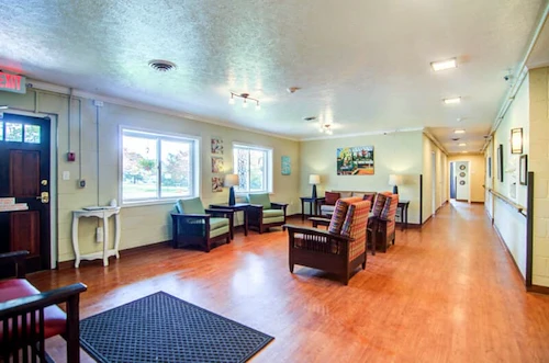 Image of Cardinal Senior Living Bedford (5)