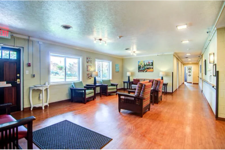 Image of Cardinal Senior Living Bedford (5)