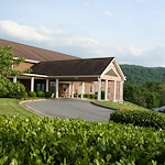 Image of Commonwealth Senior Living at Front Royal (1)