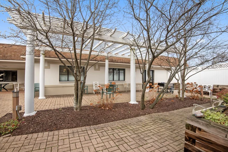 Image of Bella Terra Bloomingdale (8)