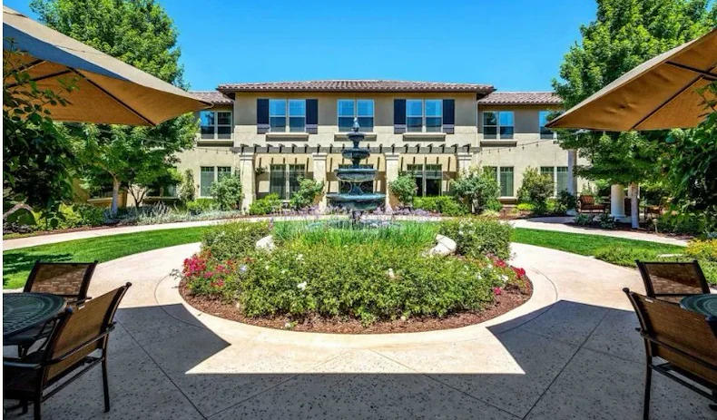 Image of Oakmont of Fresno (1)