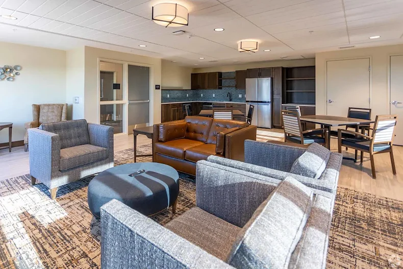 Image of Forty-Forty Flats (5)