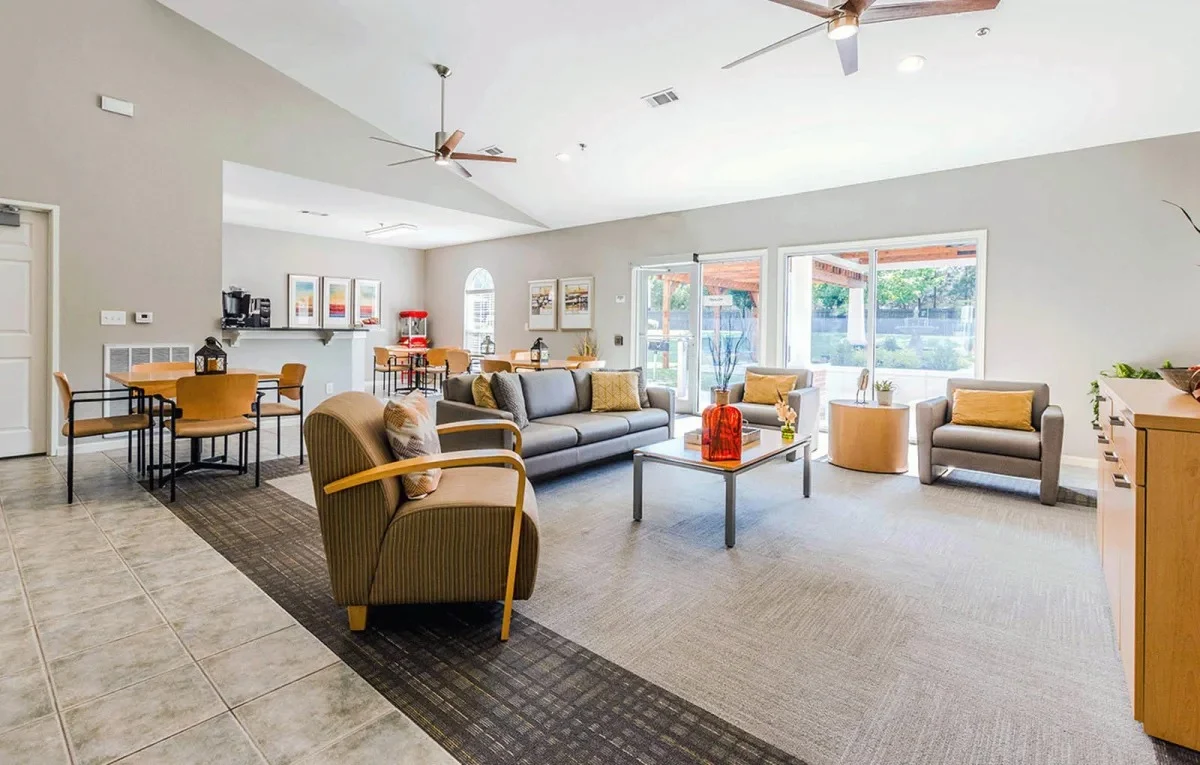 Image of Valley Hill (4)