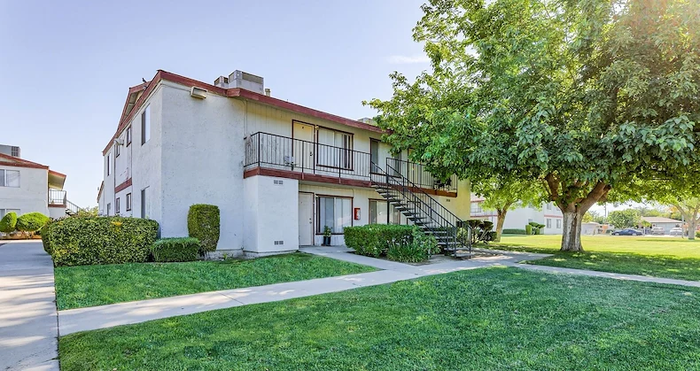 Image of Walnut Apartments (3)