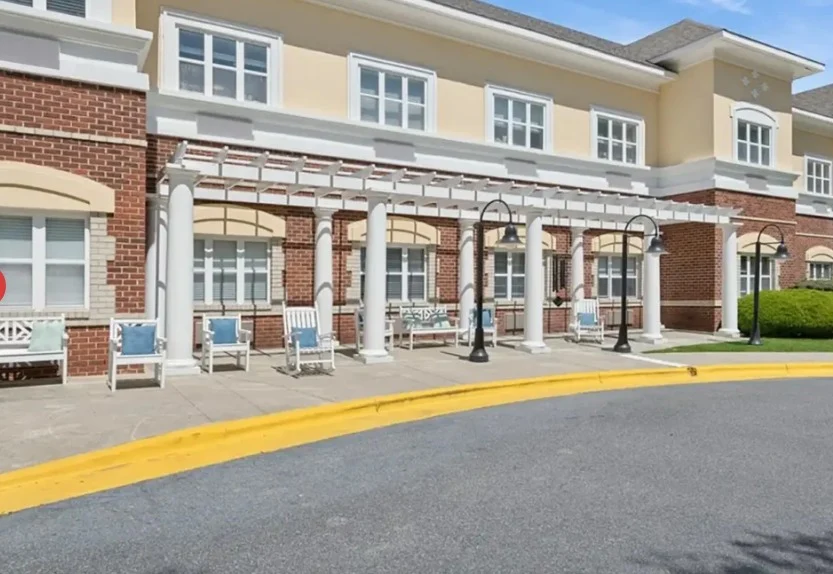 Image of Fox Hollow Senior Living Community (2)