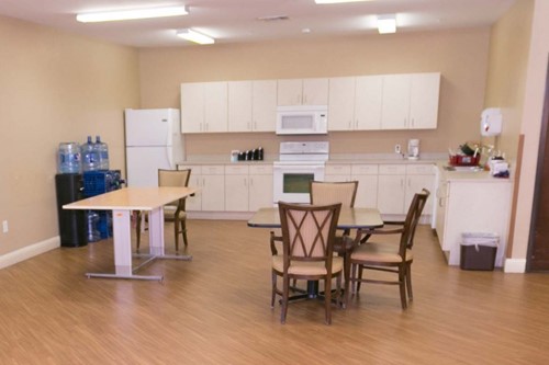 Image of Legend Oaks Healthcare And Rehabilitation - West S (7)